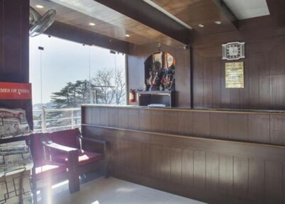 Hill Queen Hotel & Resturent Baghmundi