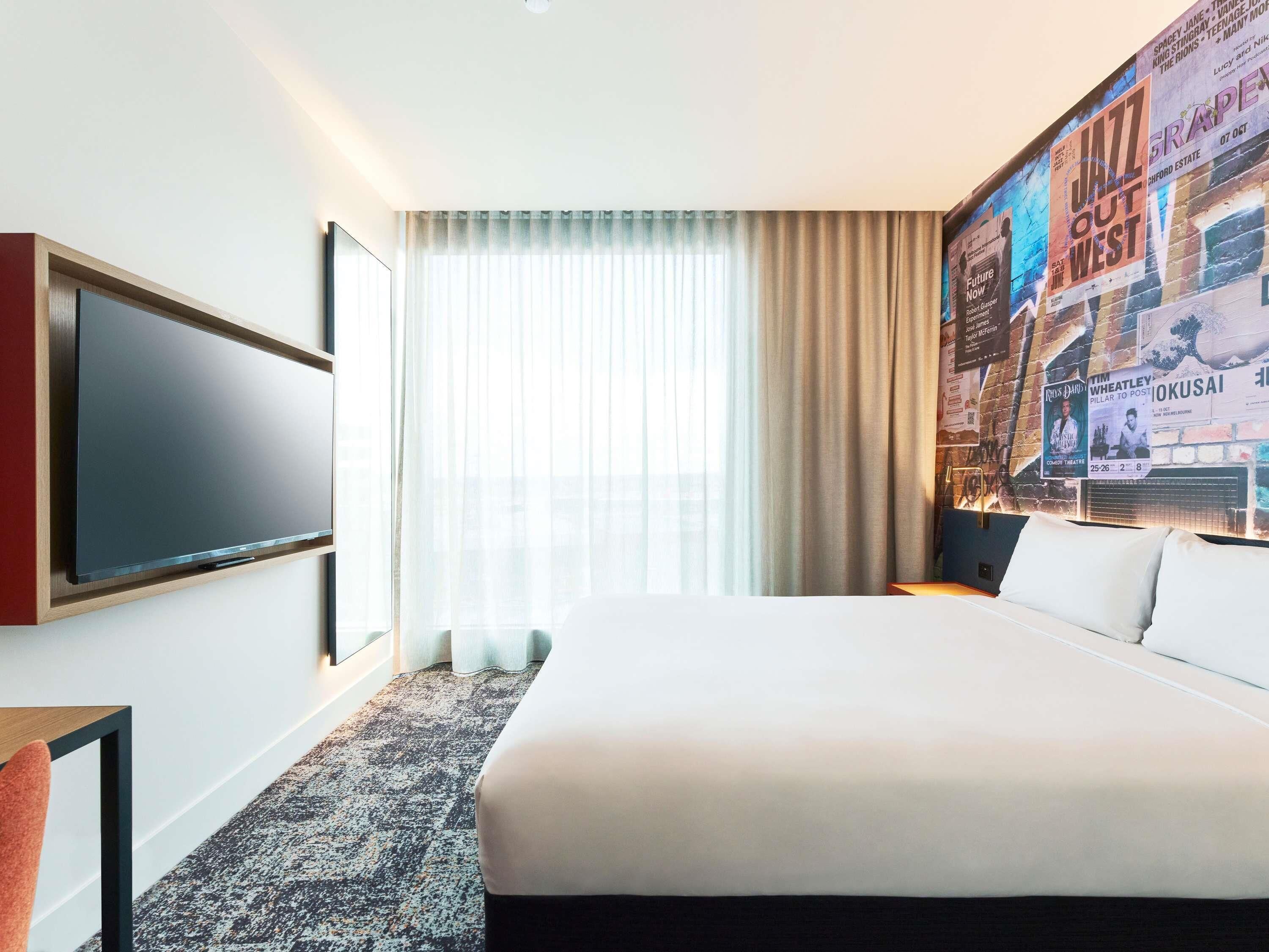 Habitación superior, 1 cama Queen size | Caja de seguridad en la habitación y escritorio 