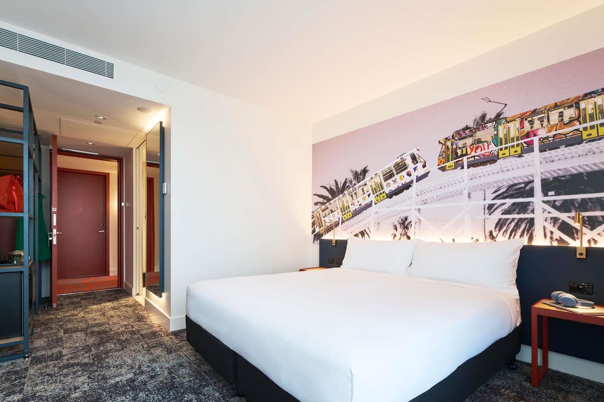 In-room safe, desk, laptop workspace, blackout curtains