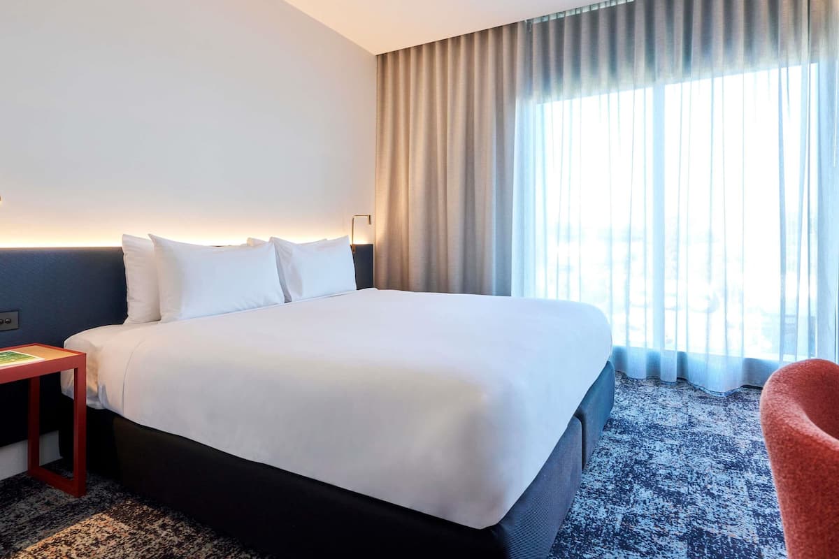 Deluxe Room, 1 King Bed