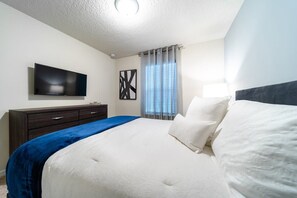 5 Schlafzimmer, Bügeleisen/Bügelbrett, Reisekinderbett, WLAN