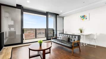 Smart TV, computer monitors