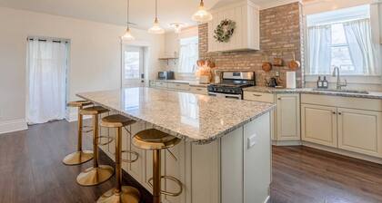 Historic 4‑BR Farmhouse • Steps to Main Street