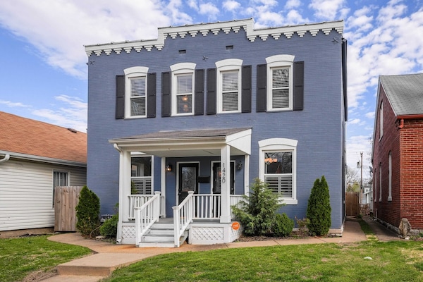 The La Maison in Frenchtown is the perfect historic home from the 19th Century!