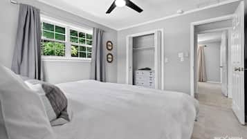 5 bedrooms, iron/ironing board, travel crib, WiFi