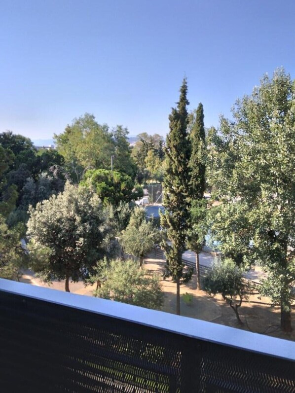 Property grounds - Down town house with uni sence! (Athens)