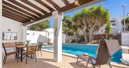 A Midsummer Stay's Dream