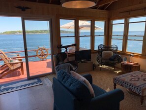 Smart TV - Sweet cottage on the water with amazing views! (East Boothbay)
