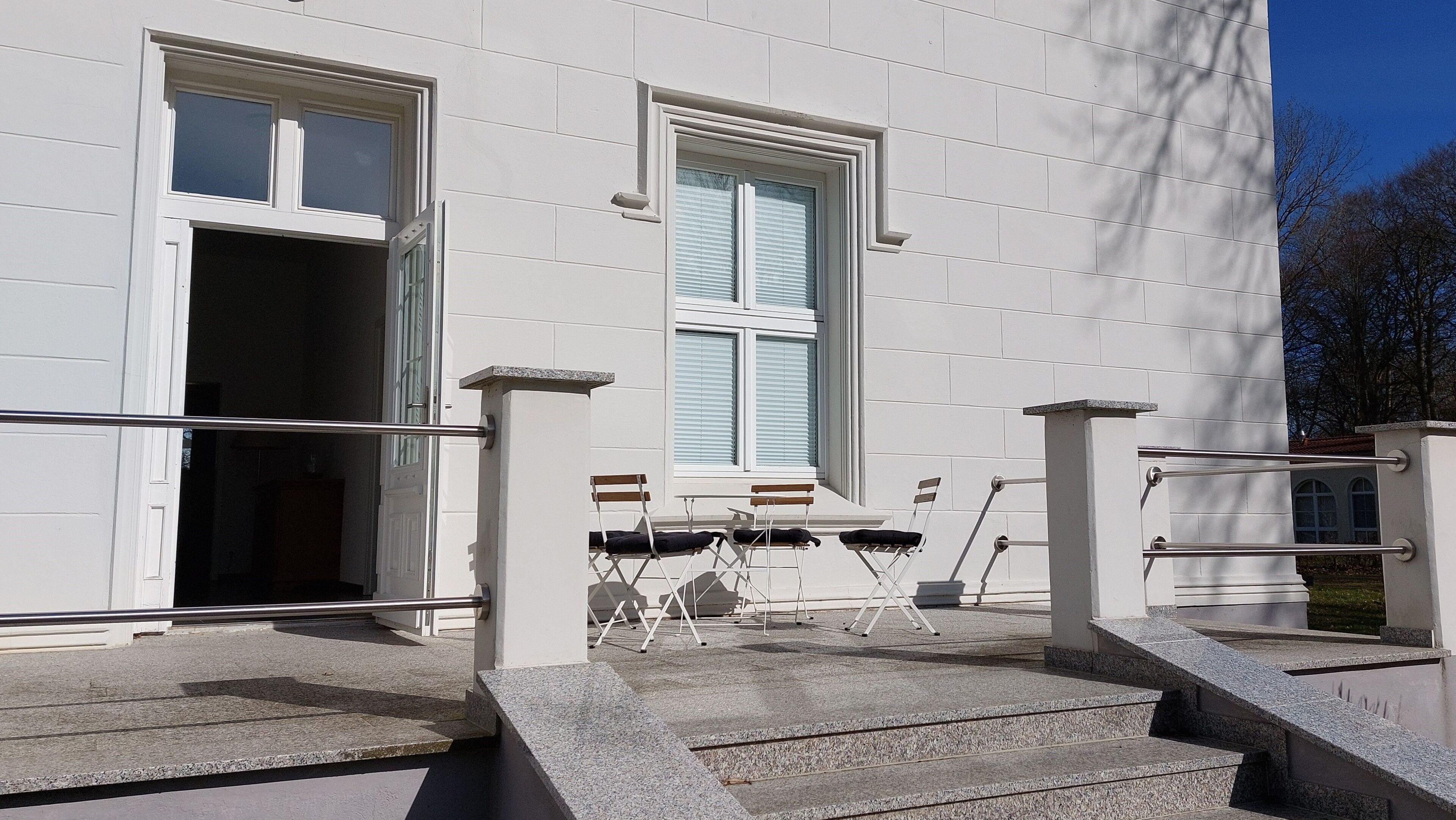 wohnungseigene Terrasse