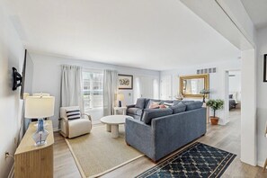 Fernseher, DVD-Player