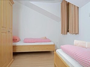 2 habitaciones, internet y ropa de cama 