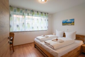 2 bedrooms, desk, travel cot, free WiFi - Mountain friend + KönigsCard (Pfronten)