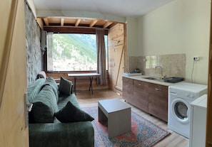 Family Room | Private kitchen