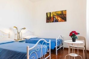 2 chambres, Wi-Fi gratuit, draps fournis