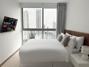 3 slaapkamers, een strijkplank/strijkijzer, gratis wifi, beddengoed