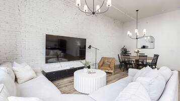 TV connectée, espaces bureaux