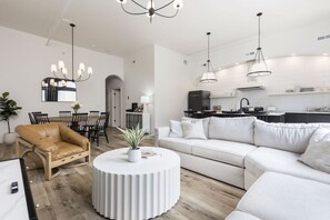 Smart TV, offices