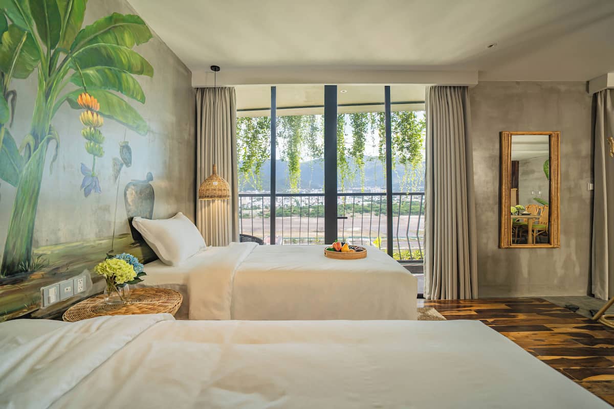 Banana Sunset Room | 埃及棉床單、高級寢具、迷你吧贈品、房內夾萬