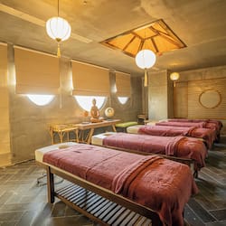 Un sauna, exfoliaciones corporales