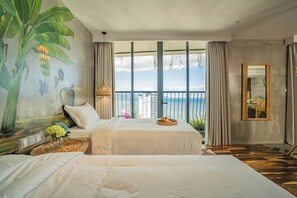 Chambre Familiale, vue mer | Draps en coton égyptien, literie de qualité supérieure, minibar