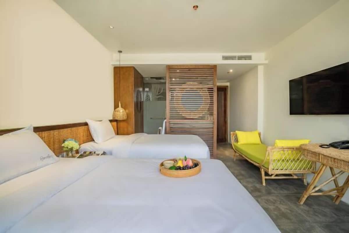 1 bedroom, Egyptian cotton sheets, premium bedding, minibar