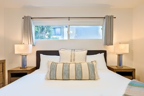 2 bedrooms, travel crib, free WiFi, bed sheets