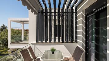 Loft, 2 Bedrooms, Pool Access