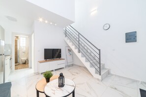 Loft, 2 Bedrooms, Pool Access | 2 bedrooms, Egyptian cotton sheets, premium bedding, Select Comfort beds