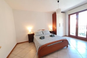 2 habitaciones, wifi y ropa de cama