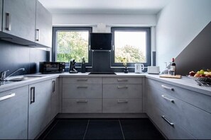 Private kitchen - Blauer Stein Apartments WH5 (Pulheim)