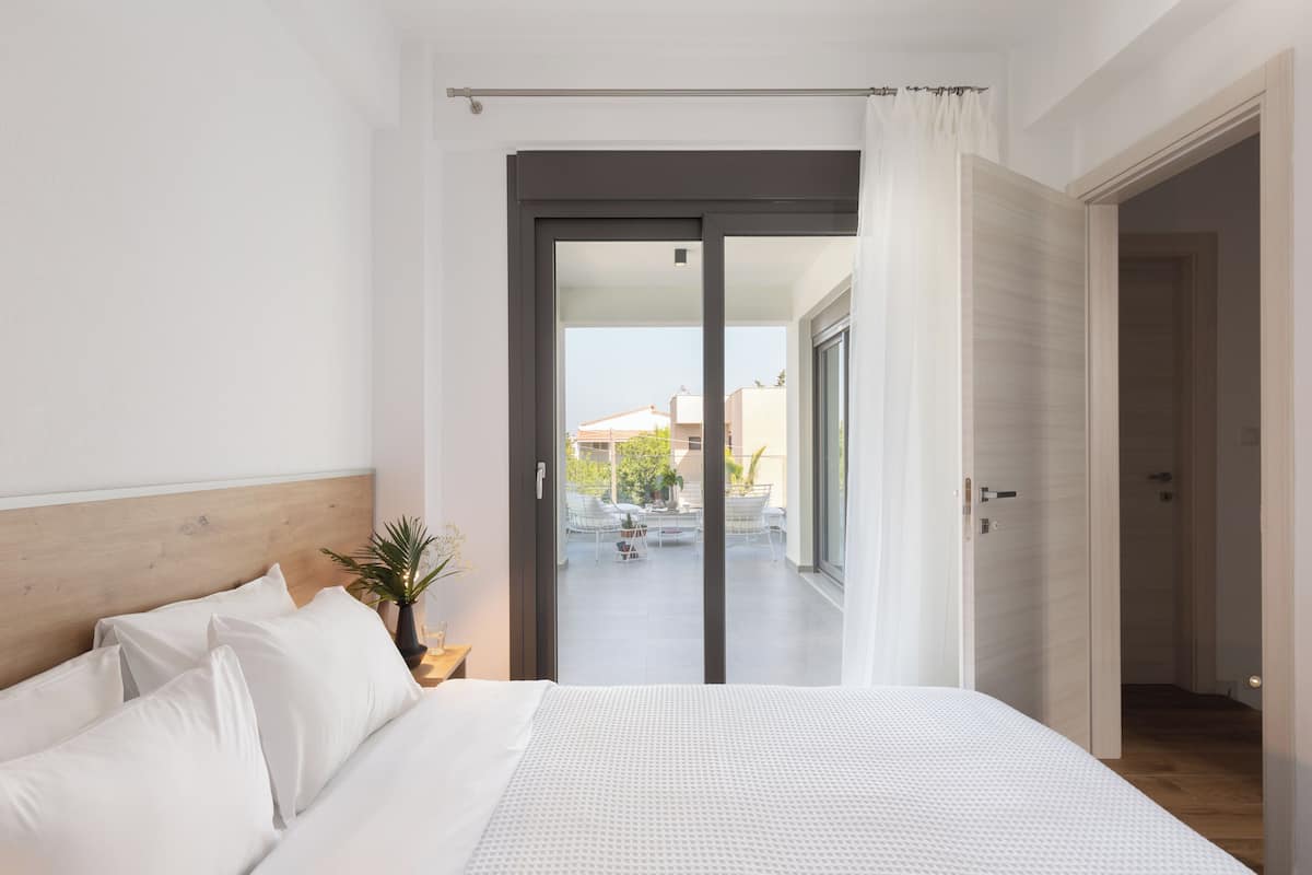 Luxury Villa, 4 Bedrooms, Poolside | 4 bedrooms, Egyptian cotton sheets, premium bedding, Select Comfort beds
