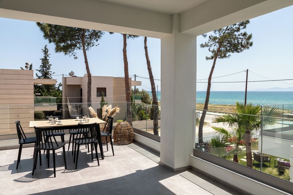 Villa luxueuse, 3 chambres, au bord de la piscine | Terrasse/patio