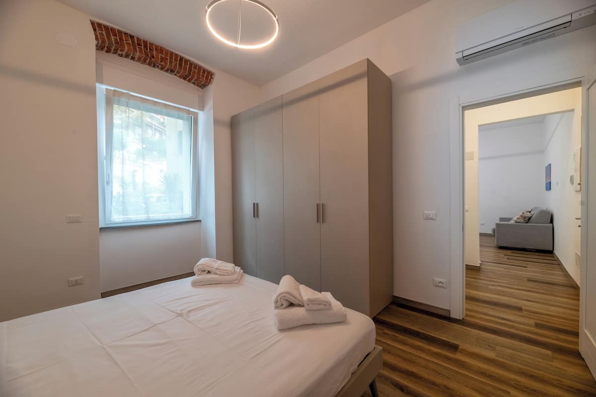 Standard Apartment | 1 bedroom, in-room safe, soundproofing, iron/ironing board