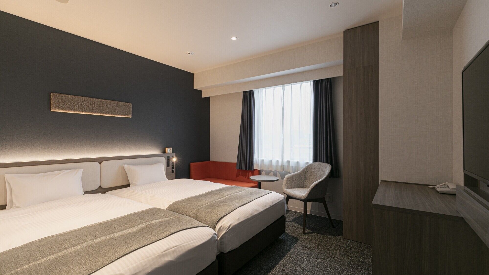 In-room safe, desk, laptop workspace, blackout curtains