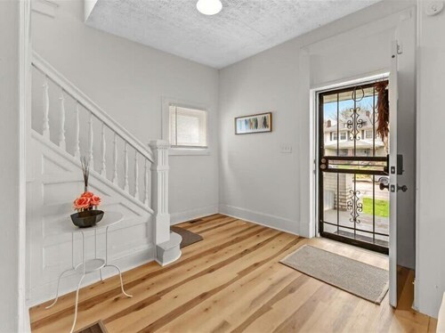 Lux 5 Bedroom Children’s Museum