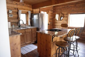 Fridge, microwave, oven, stovetop - Winter Rates at Targhee Log Cabin~Scenic Views (Alta)