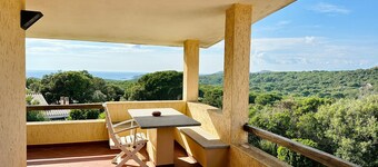 Apartment mit Zwei Schlafzimmern und Herrlichem Meerblick, Rena Majore, Sardegna