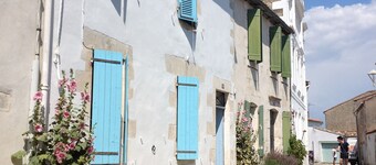 Maison de Charme au Coeur du Village à 5 mn de la Plage