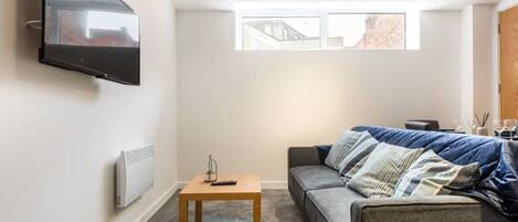 Televisión, oficina