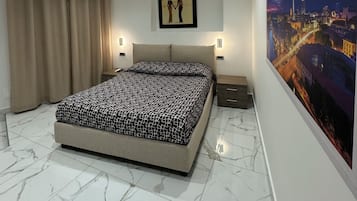 Berlin Room | Premium bedding, down comforters, minibar, free WiFi
