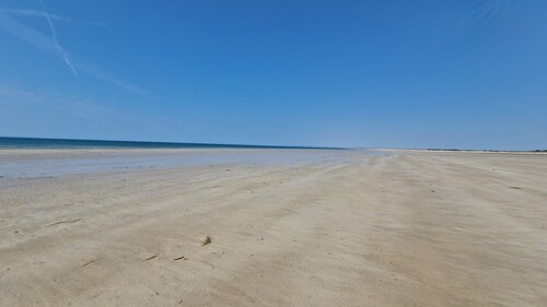 Villa With Swimming Pool and Jacuzzi 50 Meters From the Sea