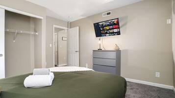 2 bedrooms, WiFi, bed sheets