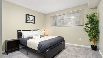 2 bedrooms, WiFi, bed sheets