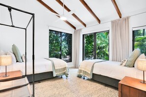 3 makuuhuonetta, silitysrauta/-lauta, vauvan matkasänky, ilmainen Wi-Fi