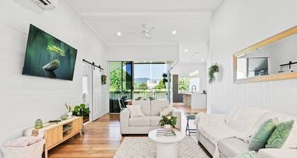 Escape to The Loft- Elegant Urban Retreat with Coastal Charm â Spacious & Stylish Loft