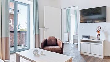 Fernseher, Stereoanlage