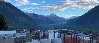 MOOD HOTEL KAZBEGI