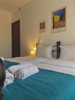 Standard-Zweibettzimmer | Individuell dekoriert, Schreibtisch, schallisolierte Zimmer