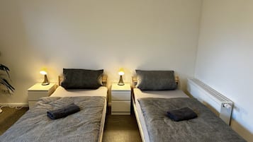 1 chambre, fer et planche Ă  repasser, Wi-Fi, draps fournis