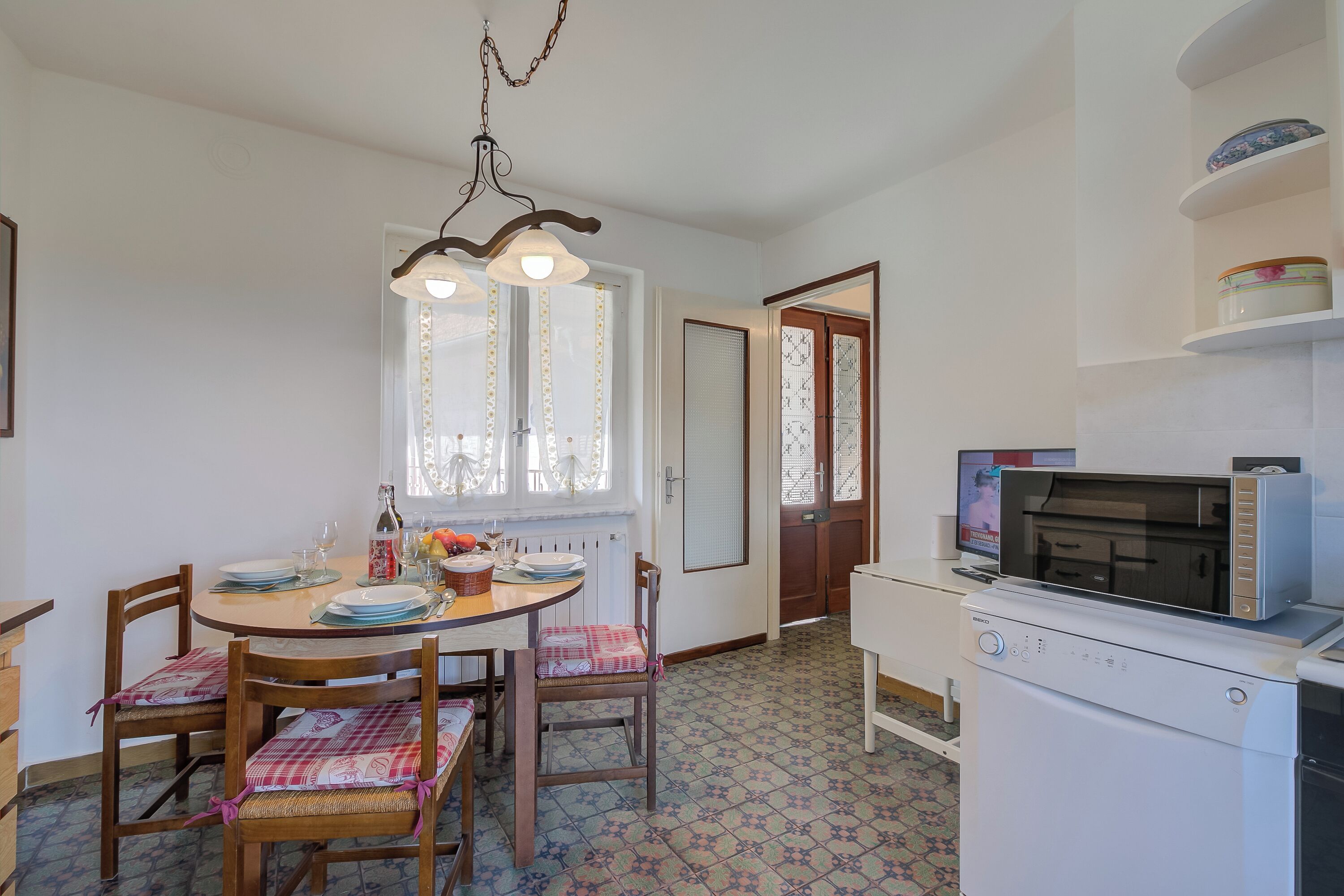Family Apartment, Multiple Bedrooms (Il Cortiletto di Marina Pet Friendly) | Dining